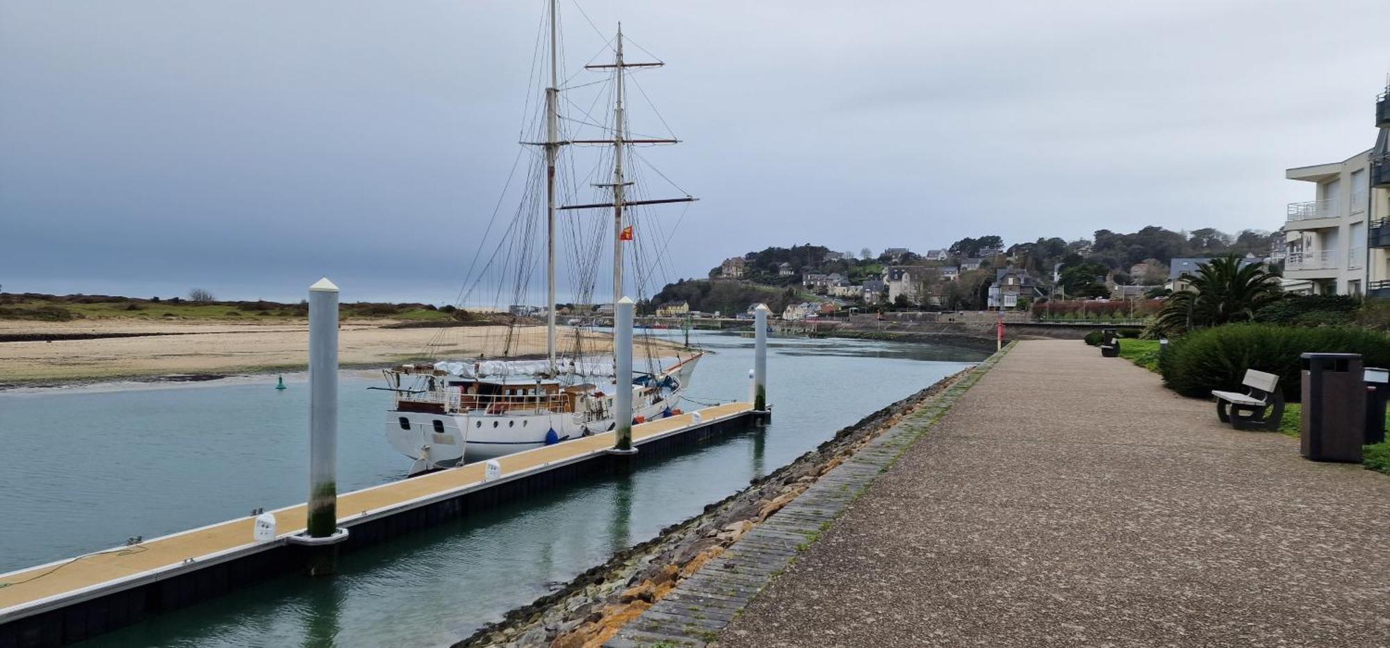 Le Dy En Fleurs Villa Saint-Maurice-en-Cotentin Eksteriør bilde